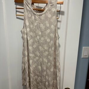 Sleeveless Beige Pineapple Top